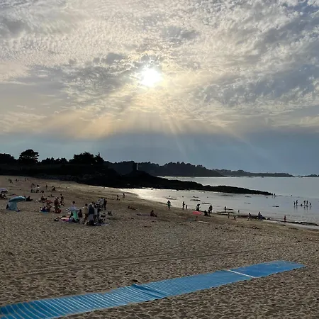 Holiday home Le 44 - Maison Familiale - Grand Confort - 700m Plages *